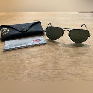 Ray-Ban Like New Aviator Sunglasses RB3025 Gunmetal 58-14